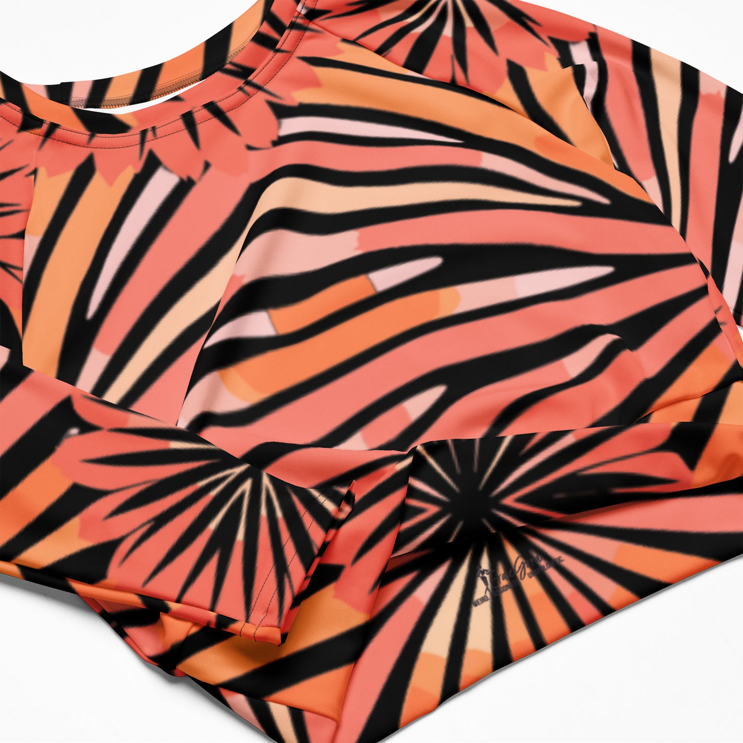 Tie-dye Recycled Long-sleeve Crop Top Peachy Tiger Shark - ErdeGora