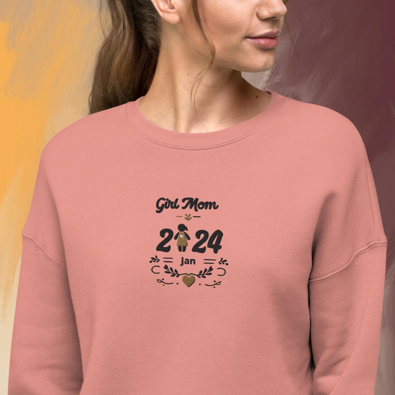 Personalize it! Embroidered Crop Sweatshirt Girl Mom - ErdeGora